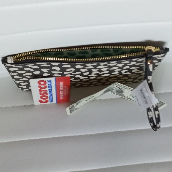 Ann Taylor Heart Animal Print Zip Wristlet Pouch - Picture 8 of 8